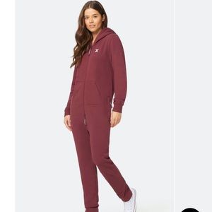 Onepiece zip up onesie in wine